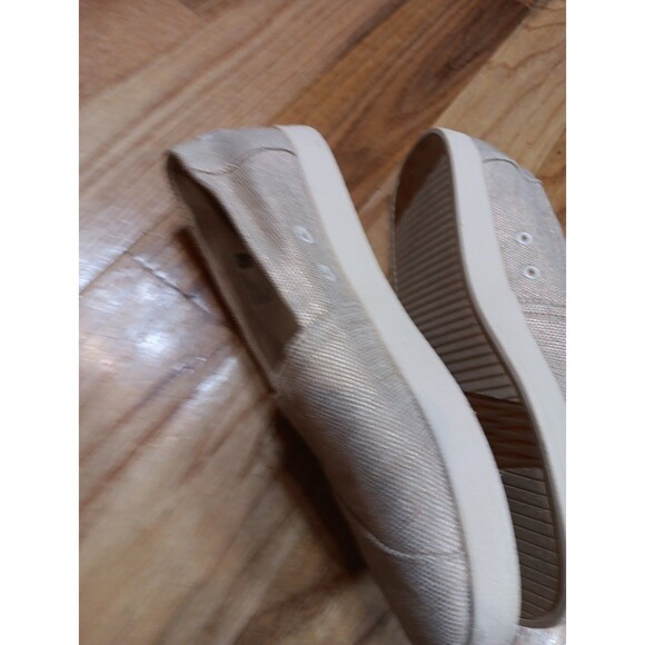Toms Classic Canvas Slip-On Shoes Metallic Tan Women’s‎ Size 8 - Picture 4 of 7